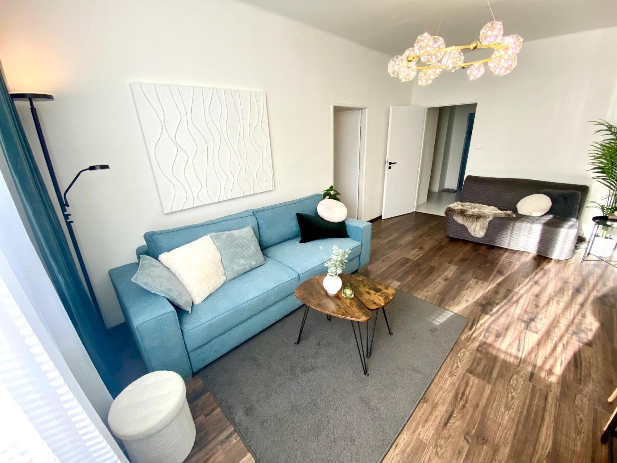 James Dean Apartment - Next To Nivy Bus Station & Mall Bratislava Exterior foto